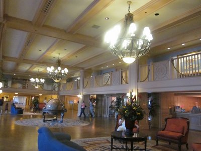 disney-yacht-club-lobby