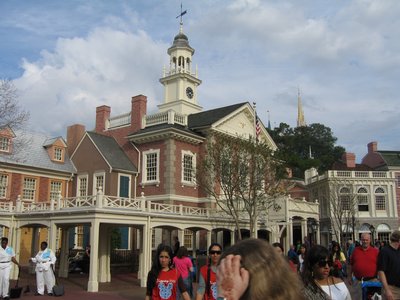 hall-of-presidents-exterior