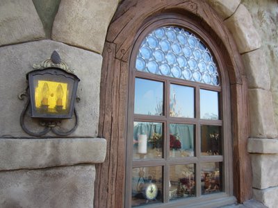 The building itself has great details - woodwork, stonework, and lights.