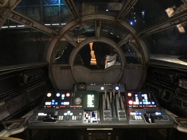 Can you complete the mission in Millennium Falcon: Smugglers Run?