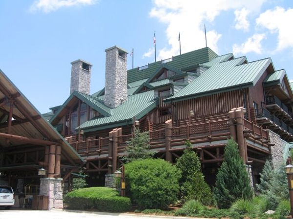A tribute our beautiful National Parks, Disney's Wilderness Lodge brings the outdoors in!