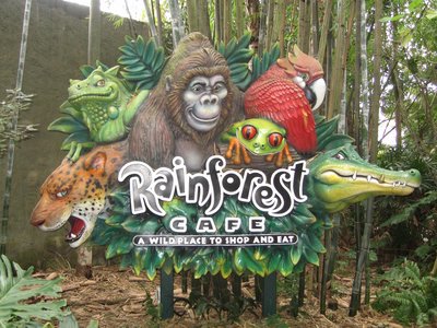 You will meet all kinds of creatures at the Rainforest Cafe.